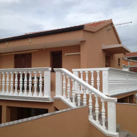 Apartman Tin * Vodice
