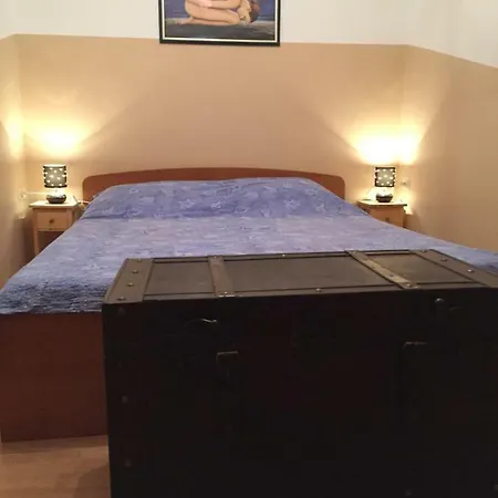 Apartman Tin